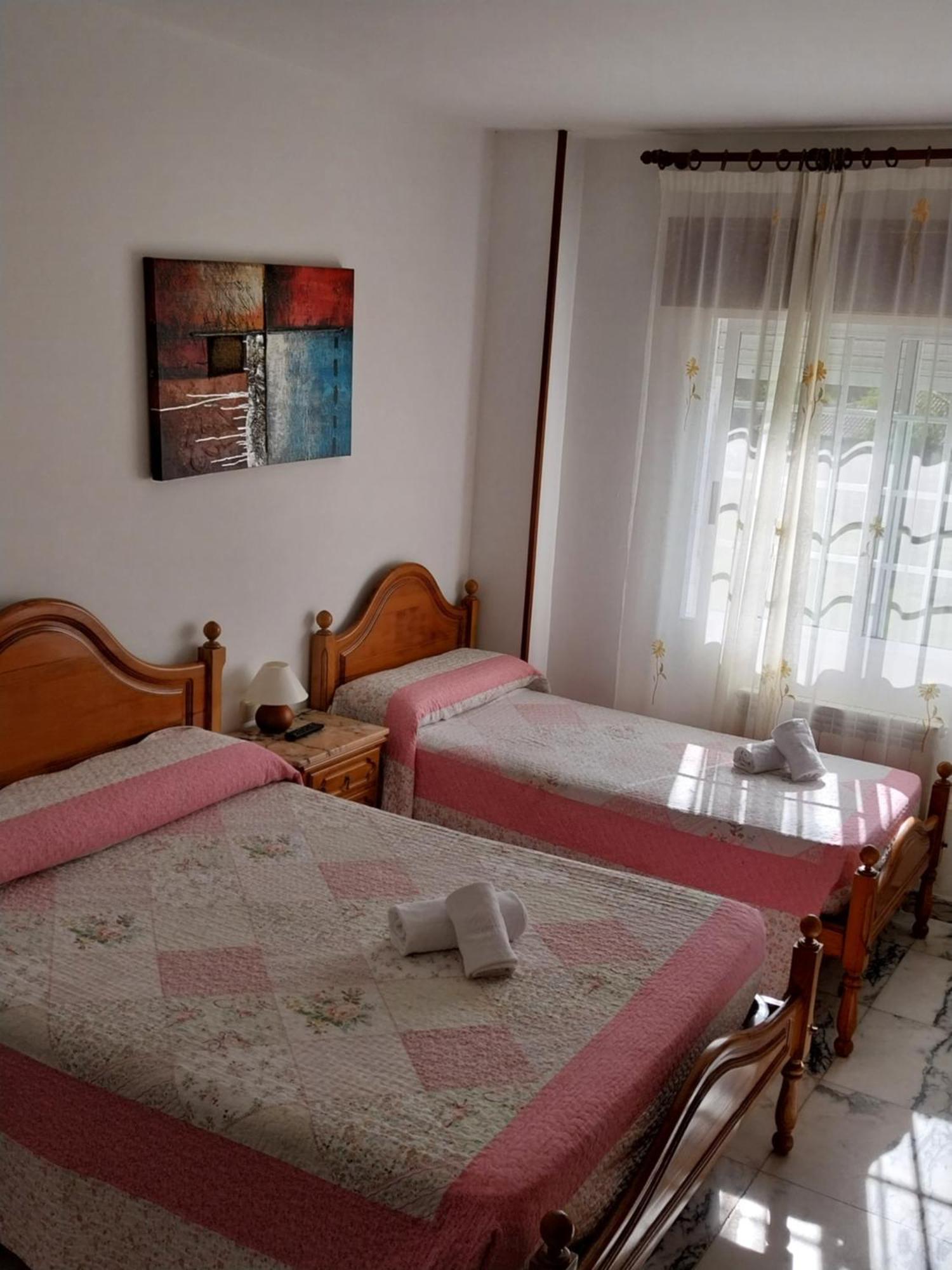 Pension Glorioso II Picaraña Екстериор снимка